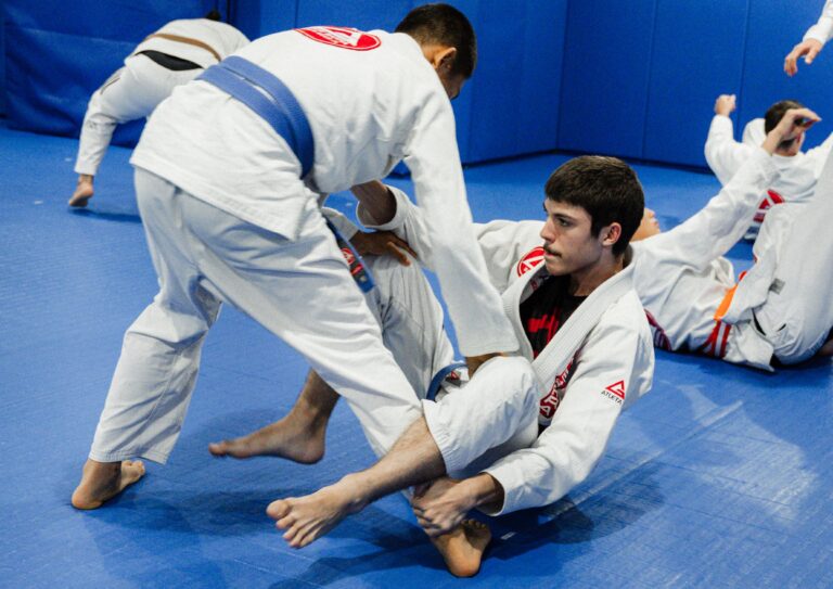 Training Jiu-Jitsu self defense